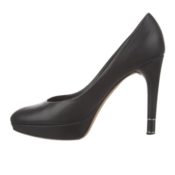 Pre-owned CHRISTIAN DIOR Black Leather Heels Pumps w/ silver detailing on heels - Picture 1 of 7